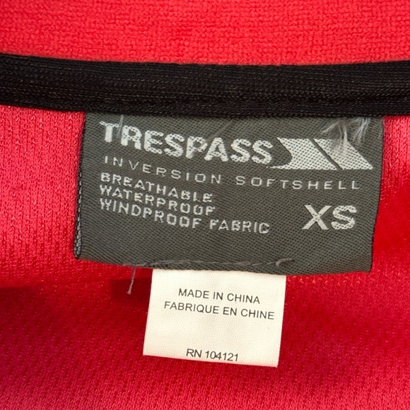 Vintage NWT Trespass Softshell‎ Ski Snownoard Jacket Womens XS Coral Cream READ - Picture 10 of 12